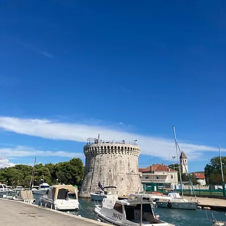 Dragazzo Apartamento Trogir